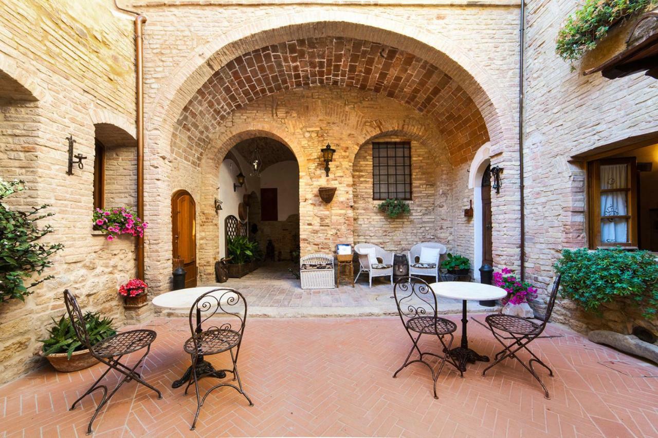 Residenza D'Epoca Palazzo Buonaccorsi Hotel San Gimignano Ngoại thất bức ảnh